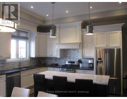 18b Algoma Street, Toronto, ON M8Y1C3 Photo 16