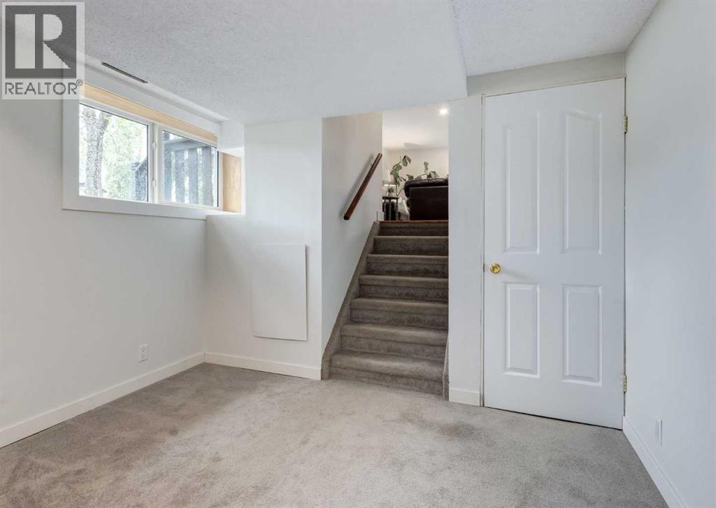 182 Fyffe Road SE - 27