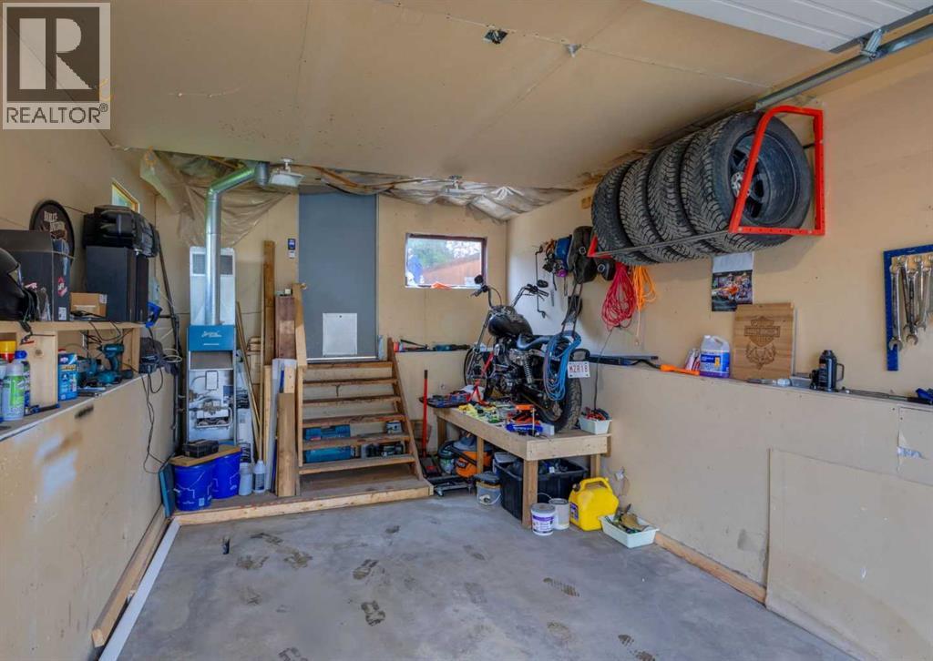 182 Fyffe Road SE - 43