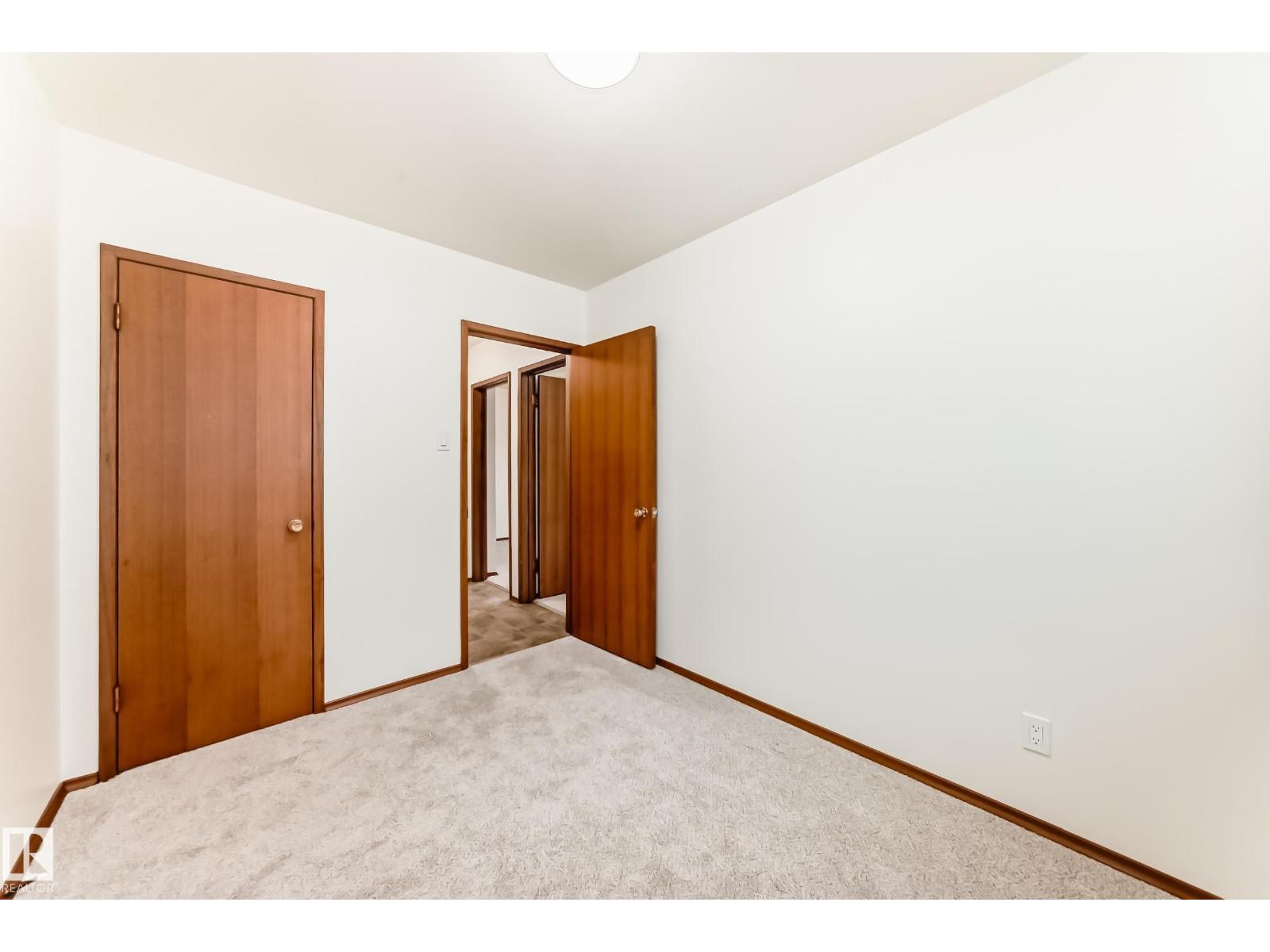 12022 62 ST NW - 16