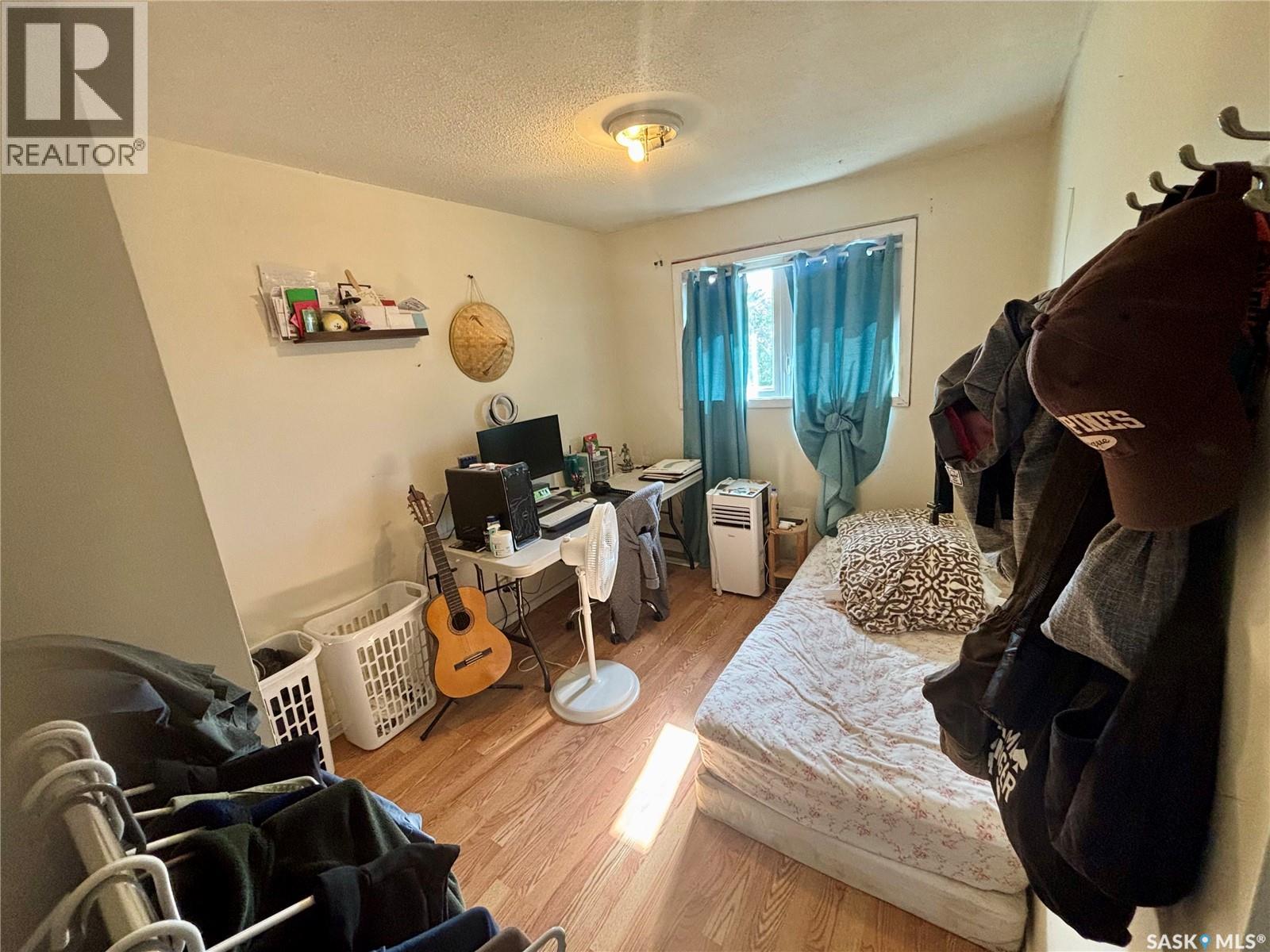 419 McIntosh STREET - 11