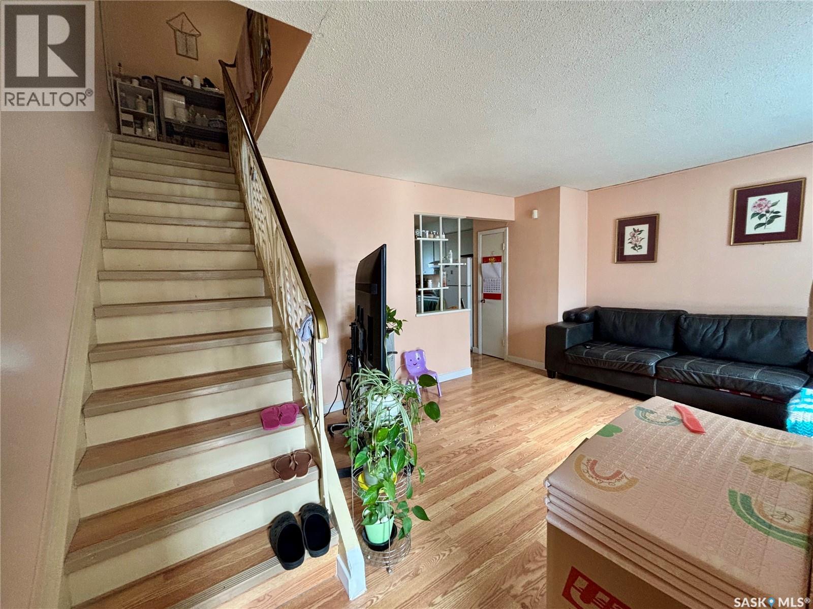 419 McIntosh STREET - 3