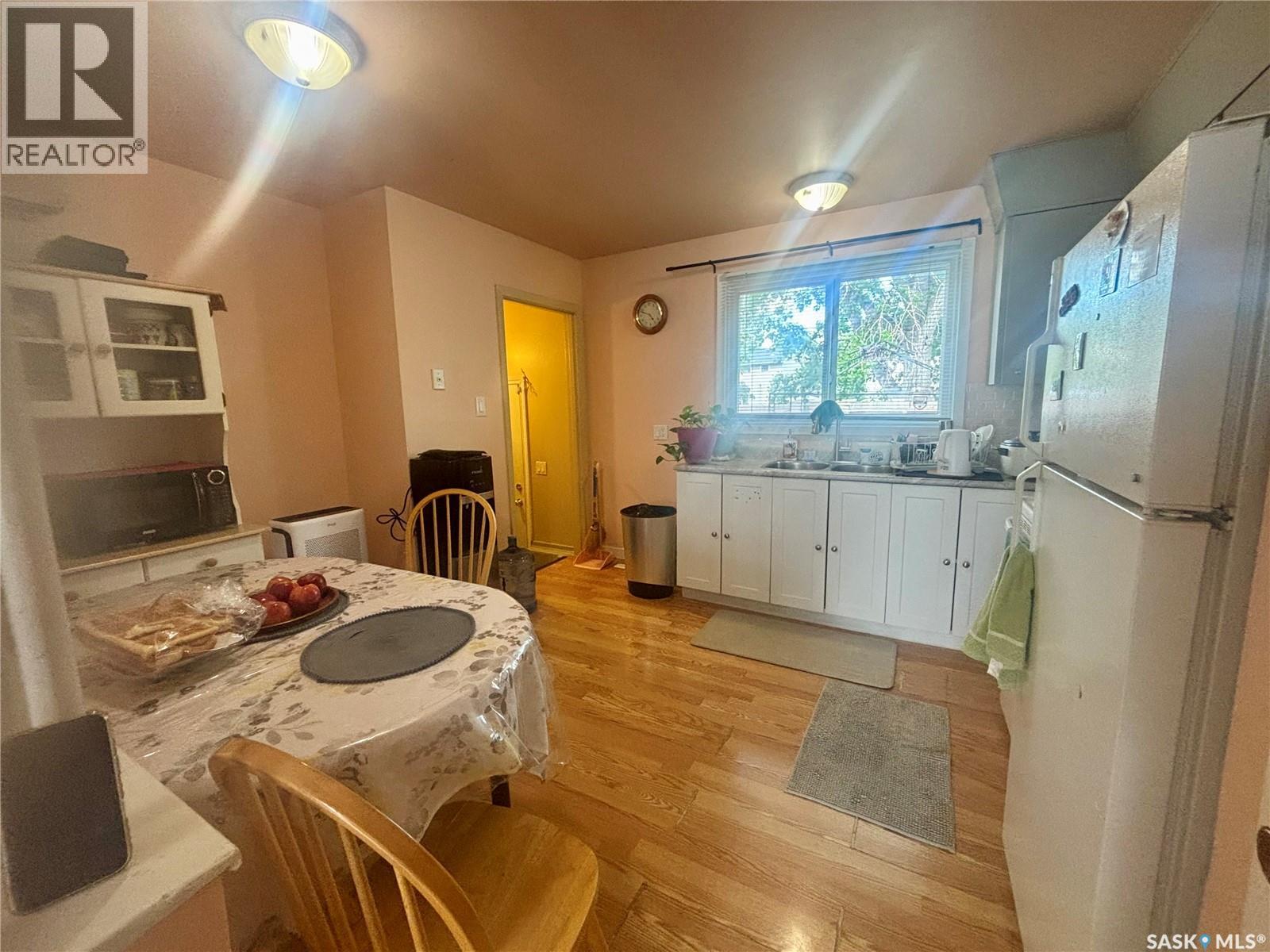419 McIntosh STREET - 5