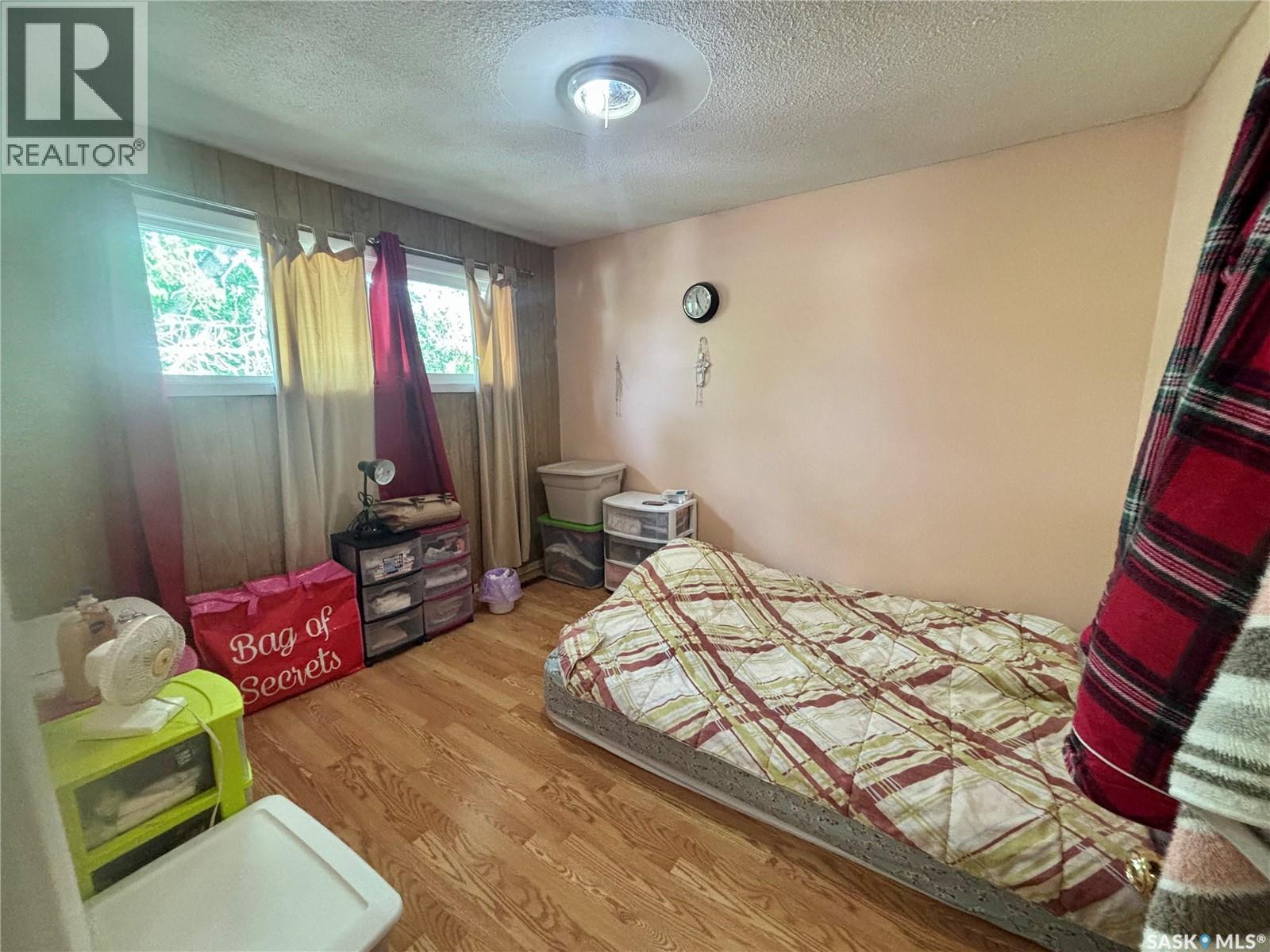 419 McIntosh STREET - 9
