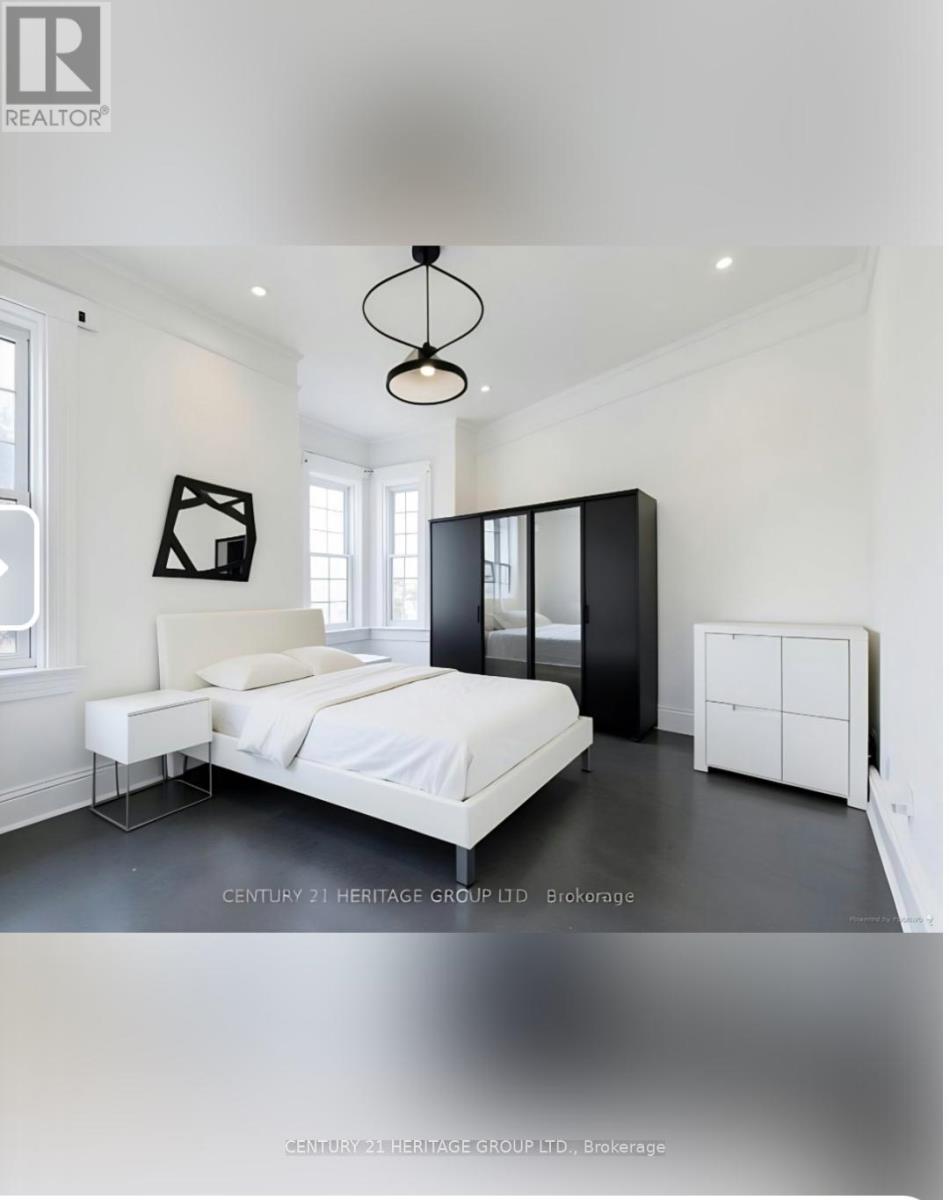 403 BROCK AVENUE - 18
