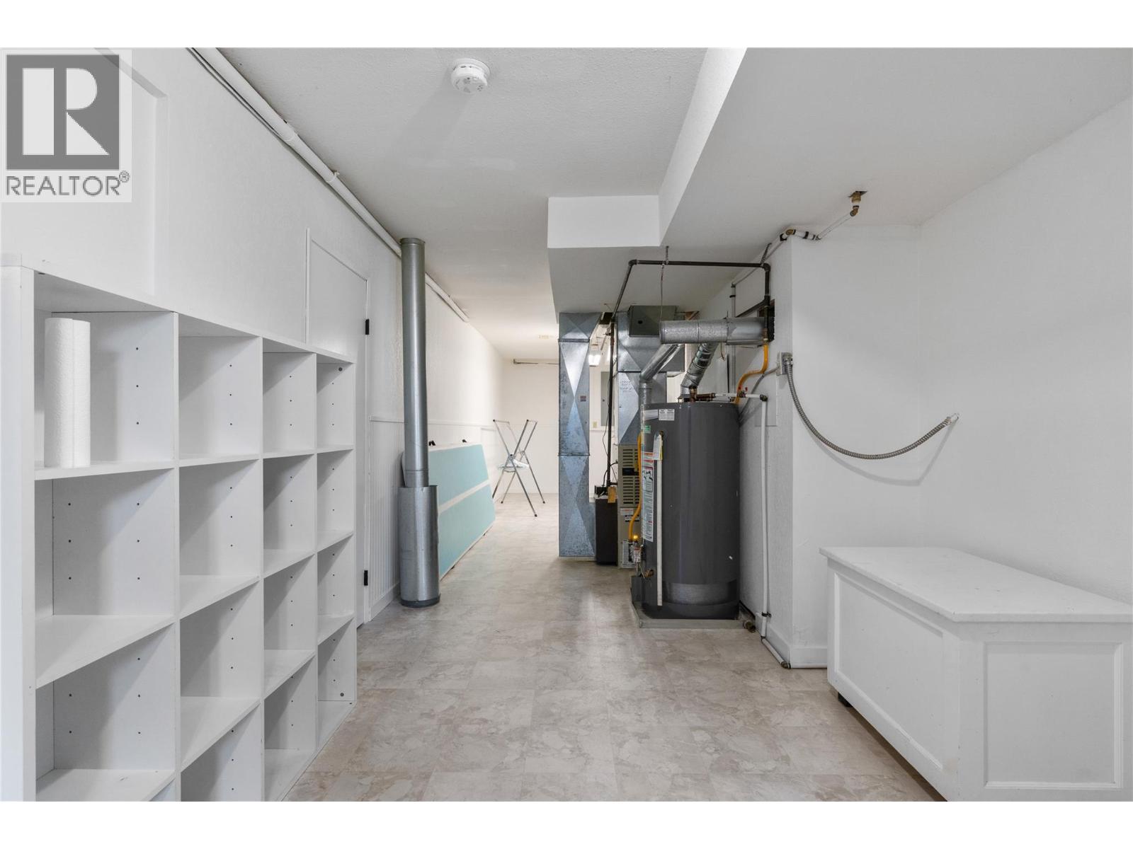 5851 20 Avenue NE - 45
