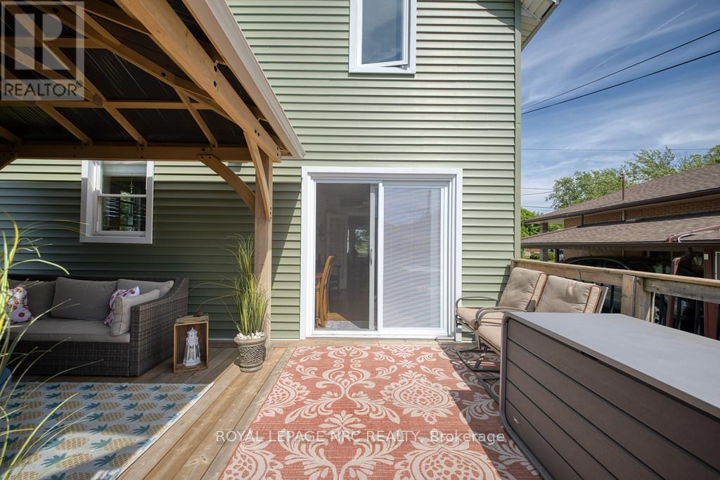 888 STEELE STREET - 16