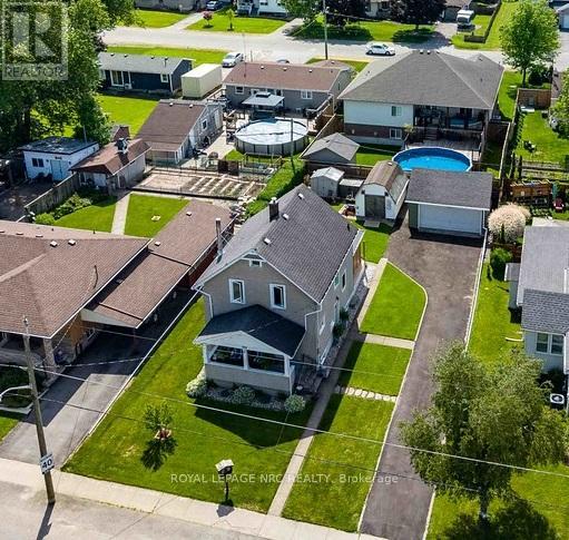 888 STEELE STREET - 24