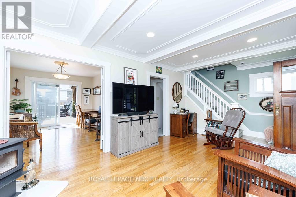 888 STEELE STREET - 3