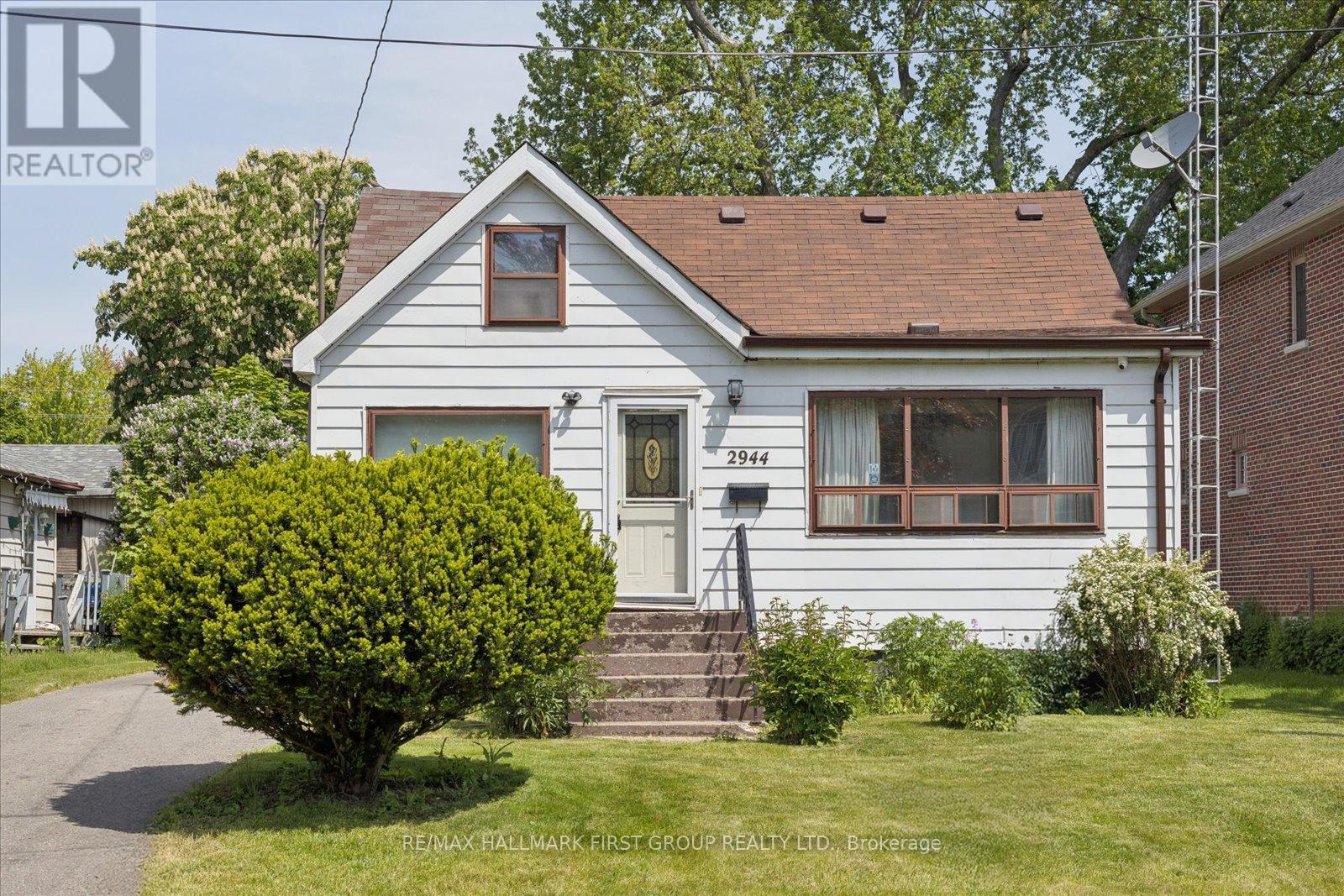 2944 EBONY STREET - 1