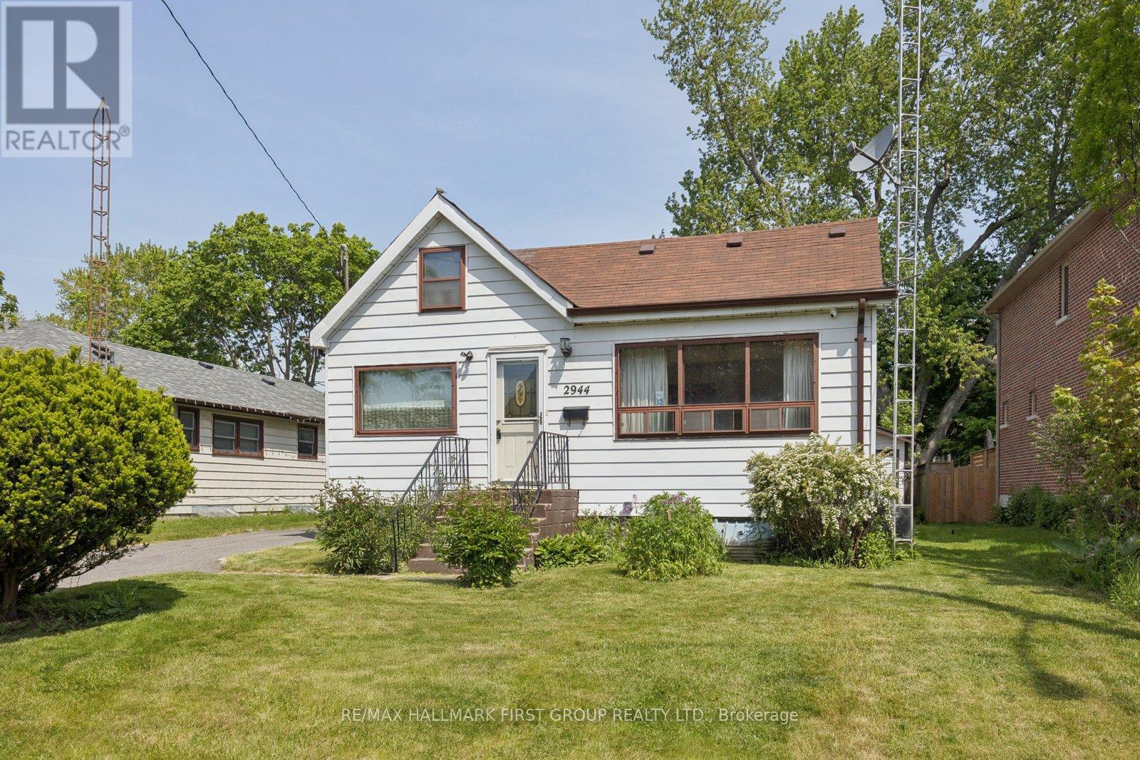2944 EBONY STREET - 3