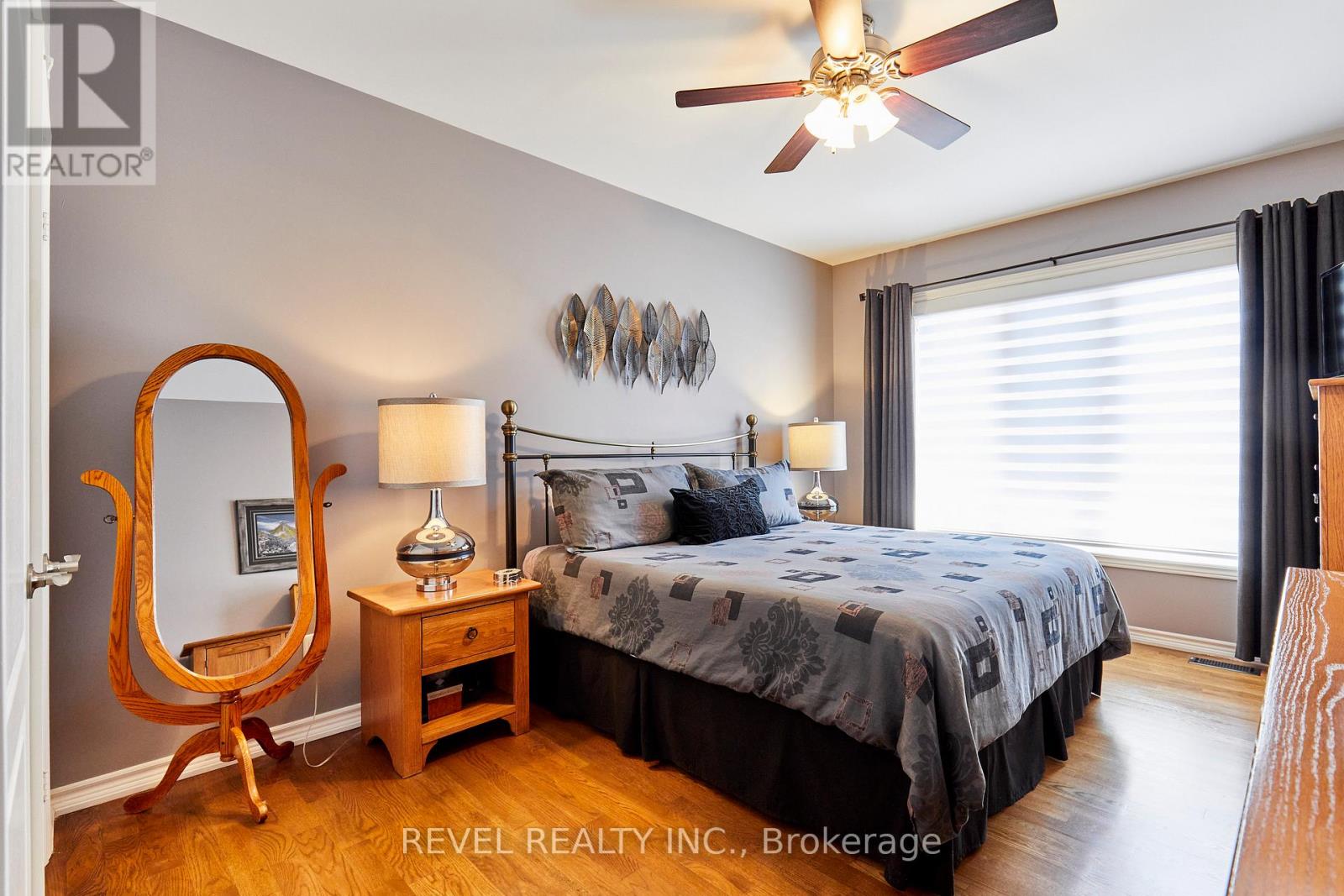 535 KINGSFIELD LOOP - 20