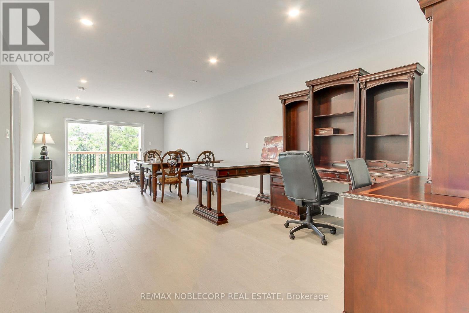 606 GREEN STREET - 25