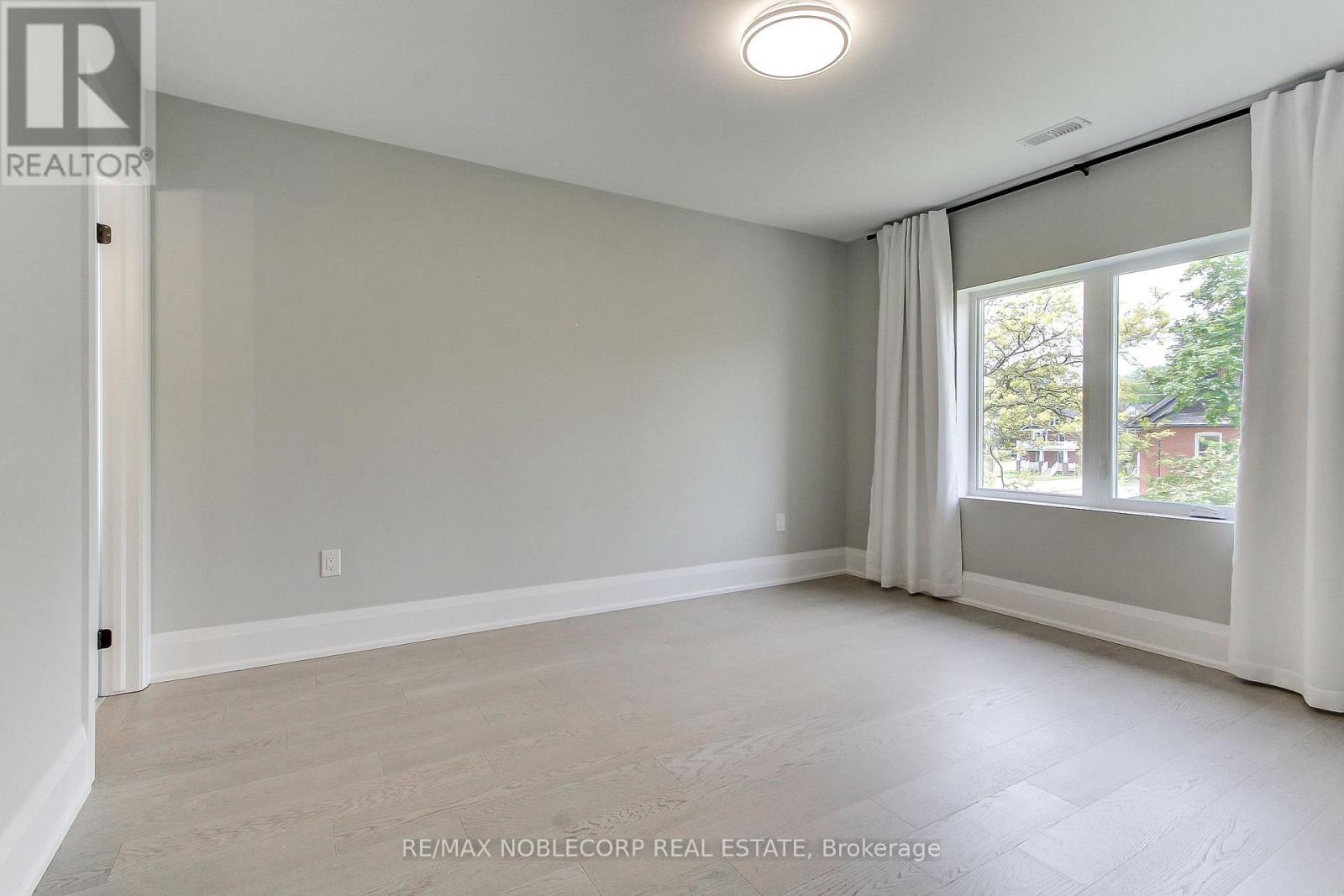 606 GREEN STREET - 34