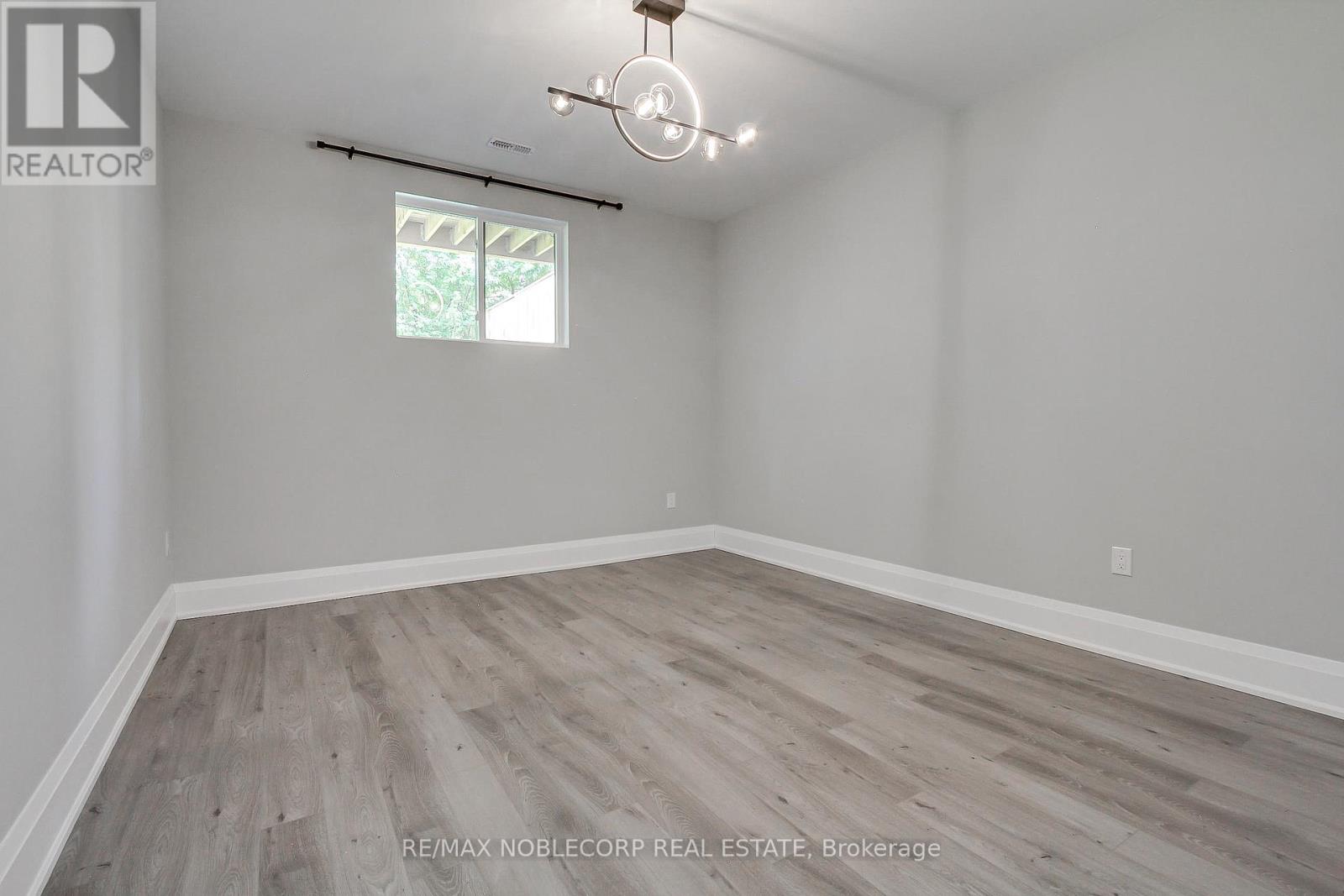 606 GREEN STREET - 44