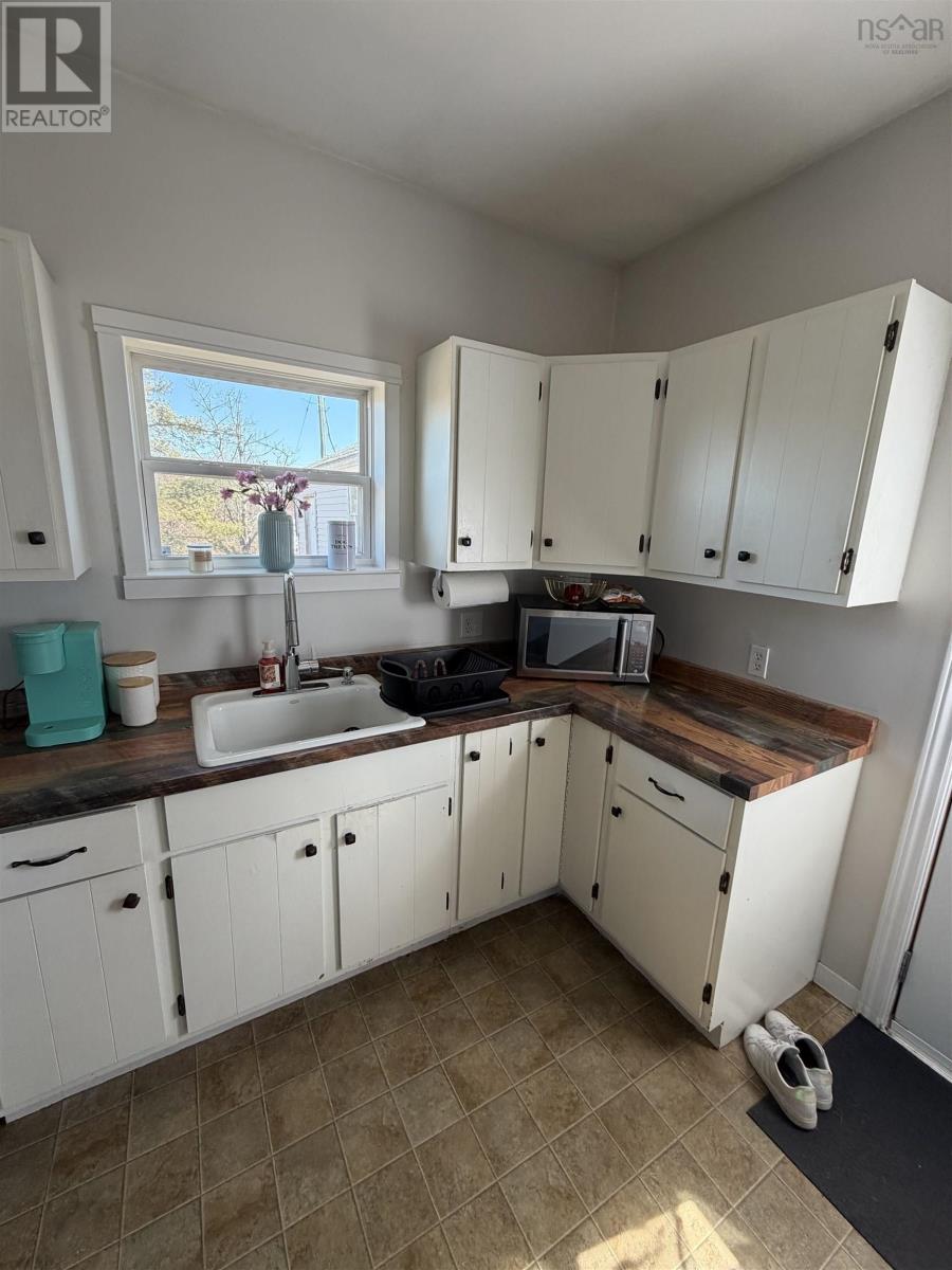 Property 2 of 25 of 20 Somers Road