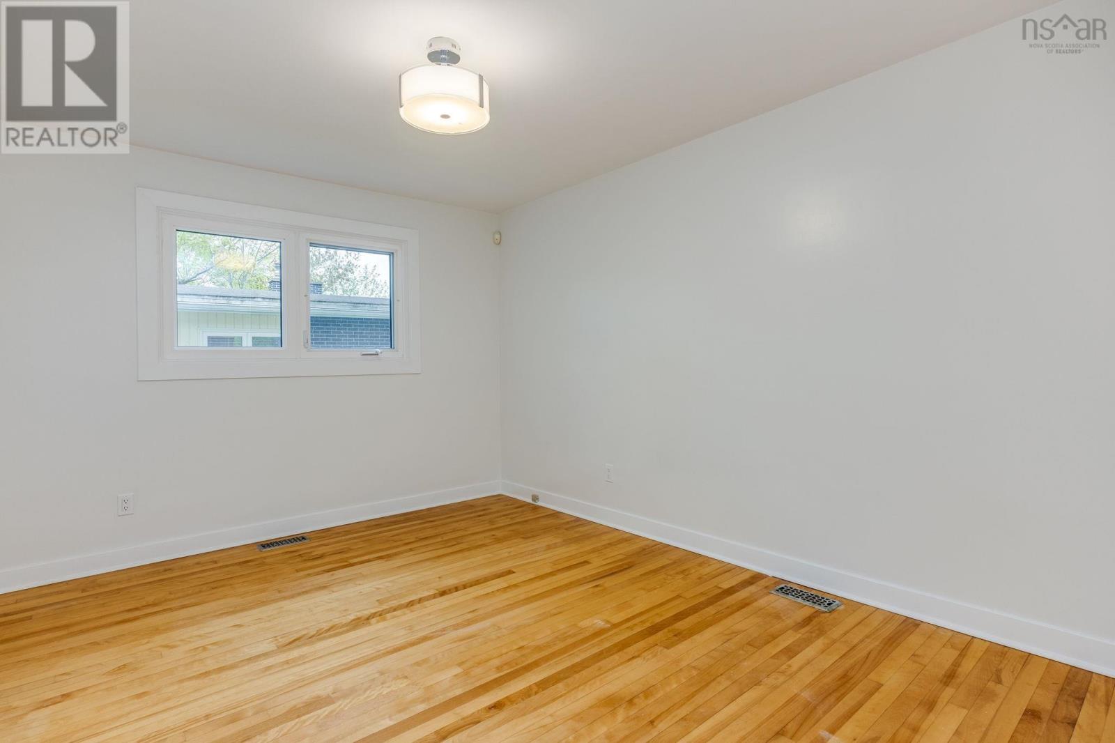 33 Southill Drive - 19
