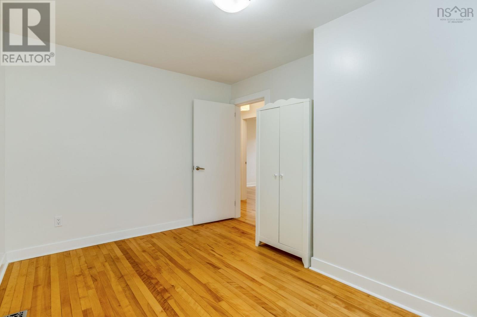 33 Southill Drive - 18