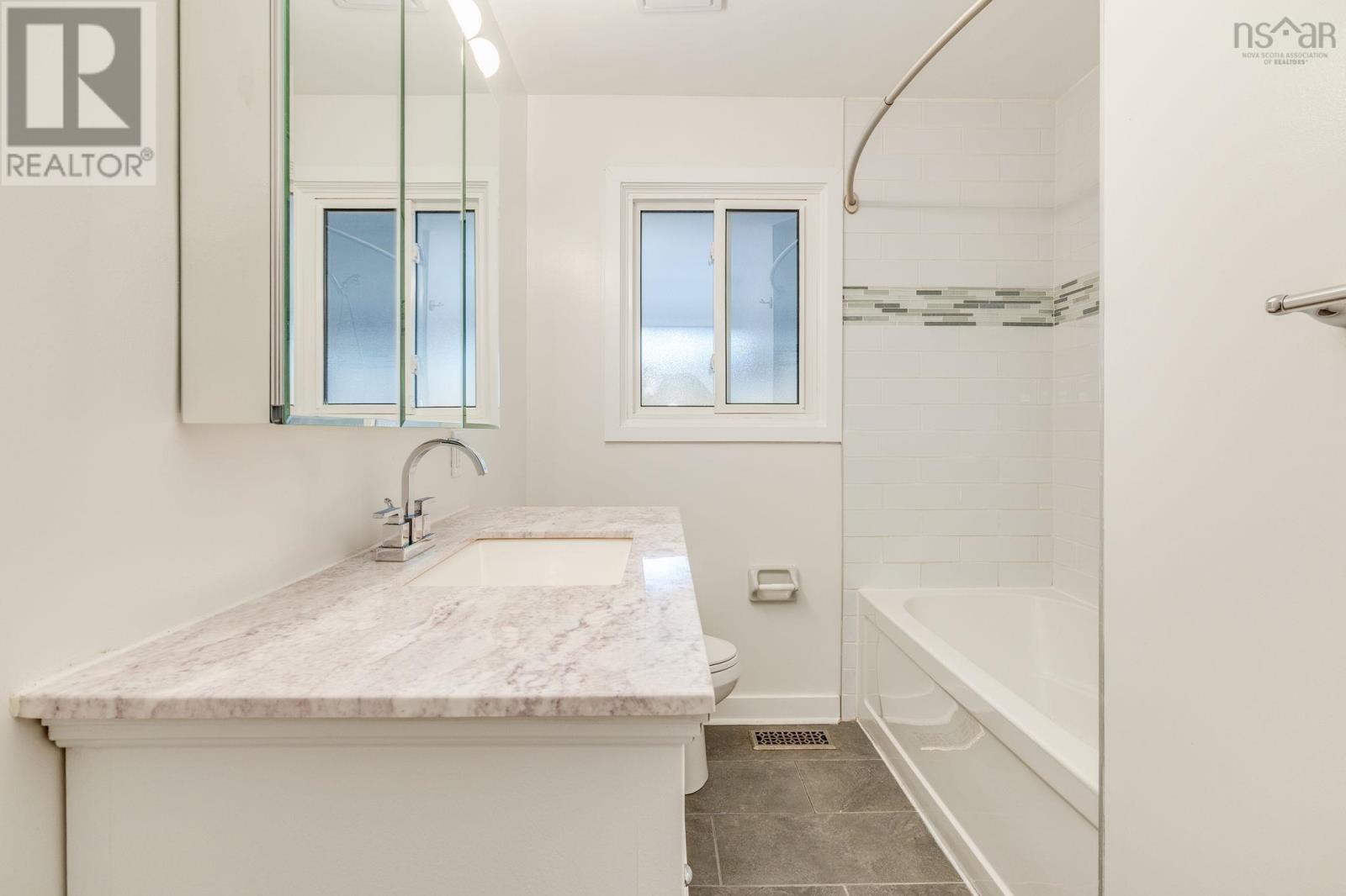 33 Southill Drive - 14