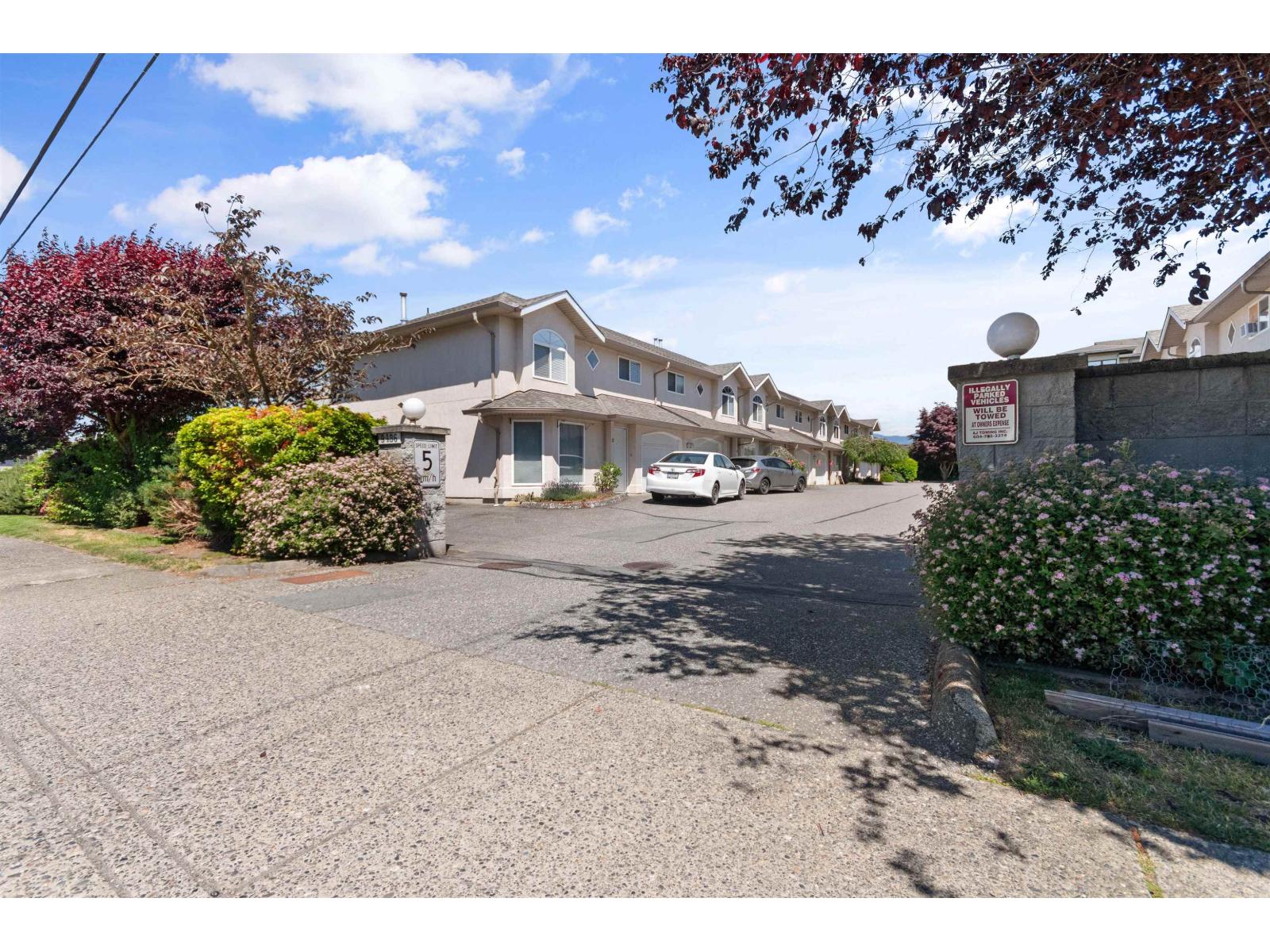 12 9486 WOODBINE STREET, Chilliwack Proper East, Chilliwack
