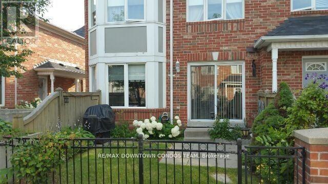 #154 18 CLARK AVENUE W - 19