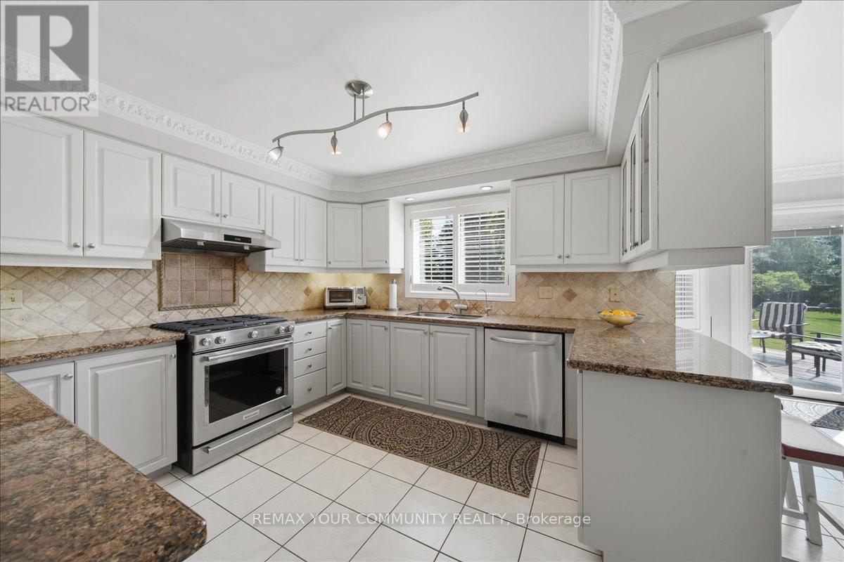 14 OXFORD COURT - 26