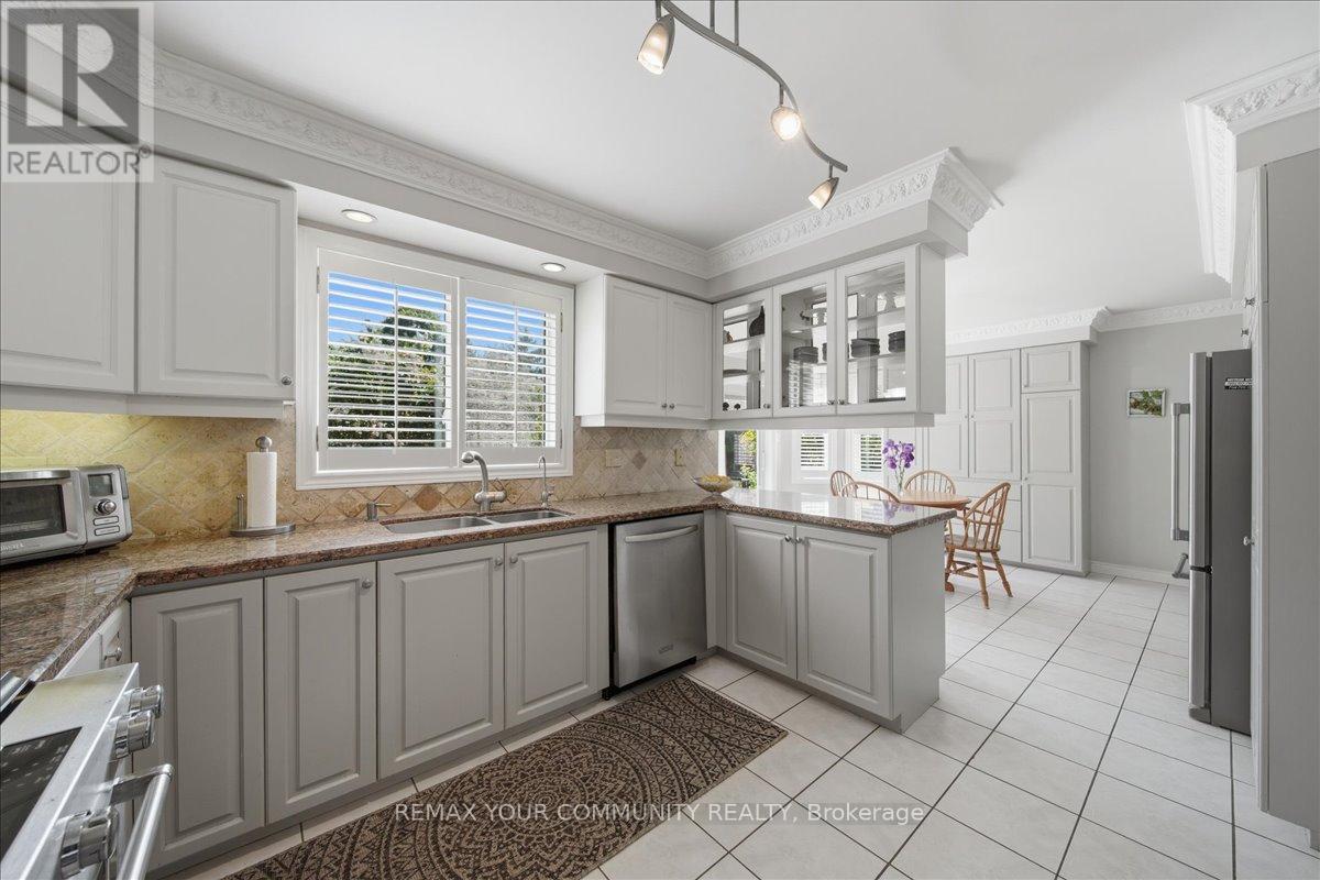 14 OXFORD COURT - 27