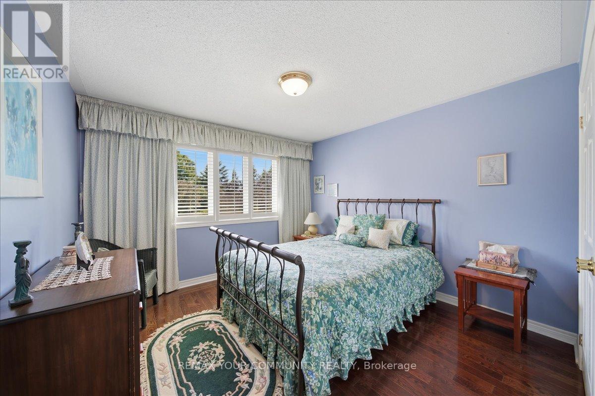 14 OXFORD COURT - 30
