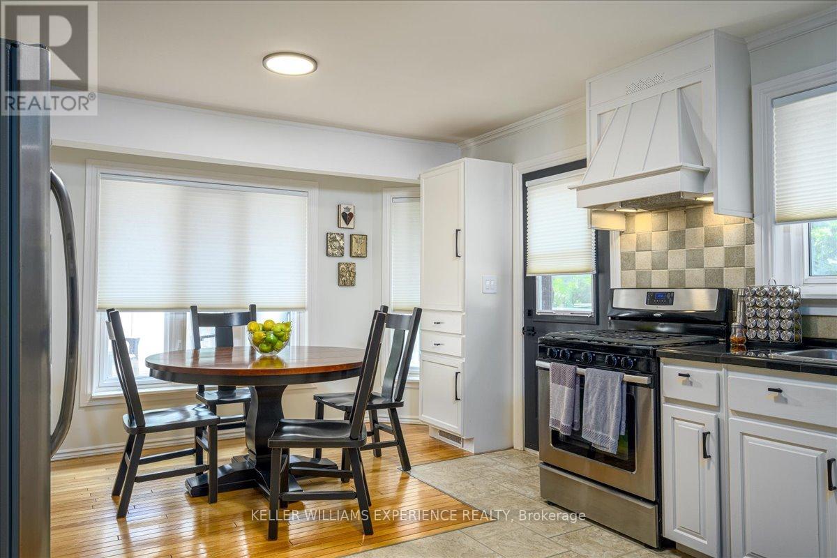 2030 LILAC DRIVE - 34