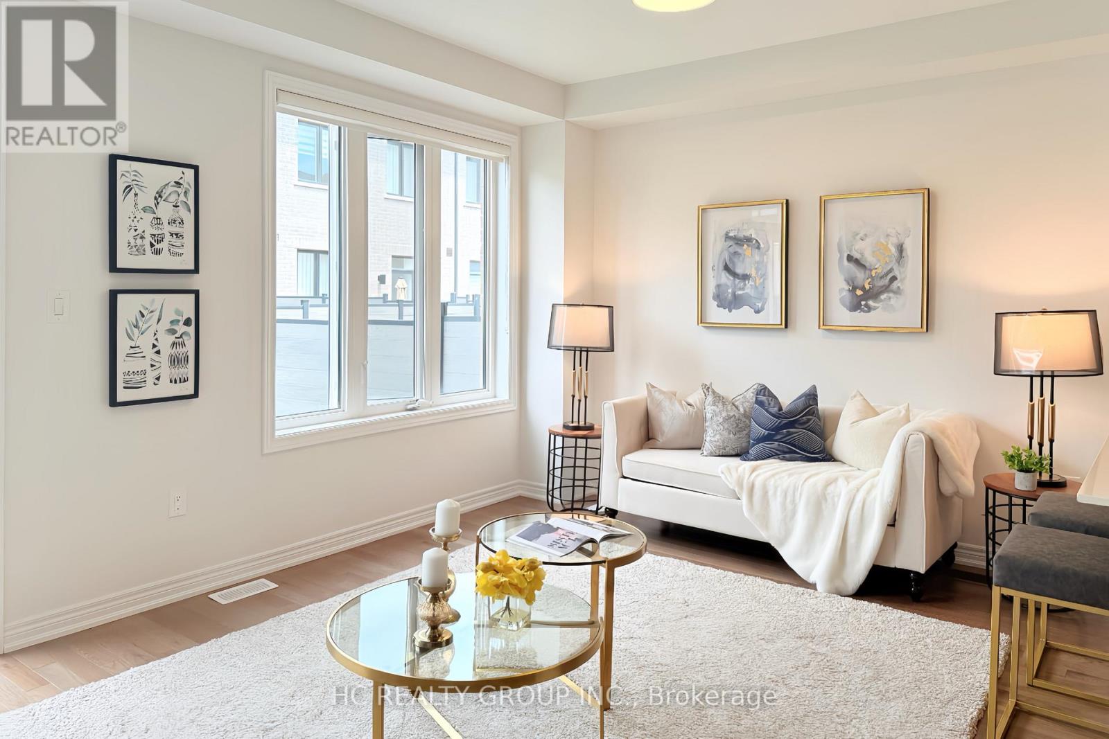 8 HEWISON AVENUE - 2