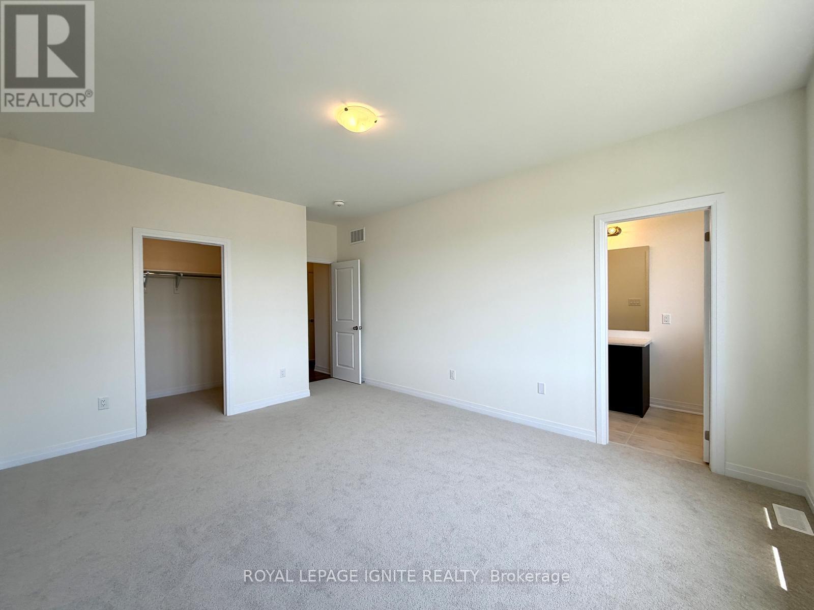 537 HUDSON CRESCENT - 12