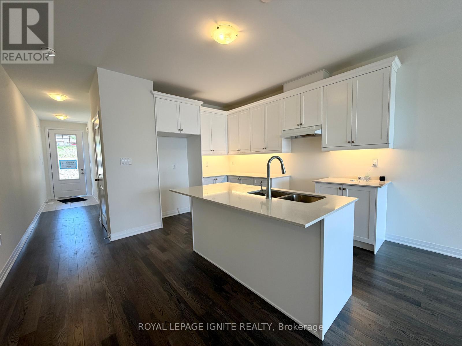 537 HUDSON CRESCENT - 5