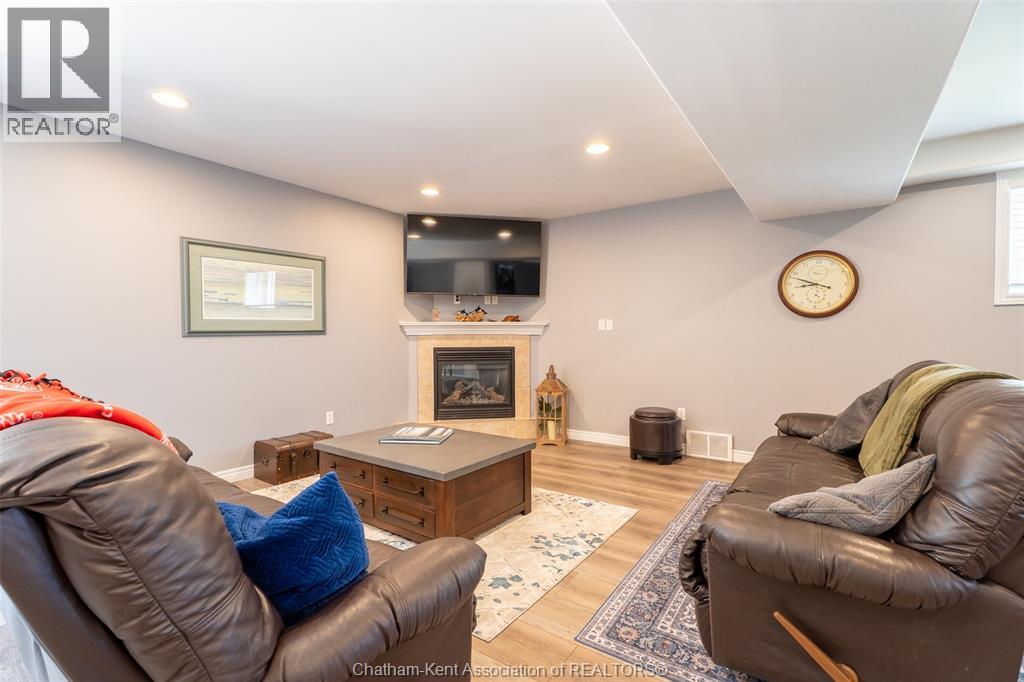 40 Enclave PLACE - 31