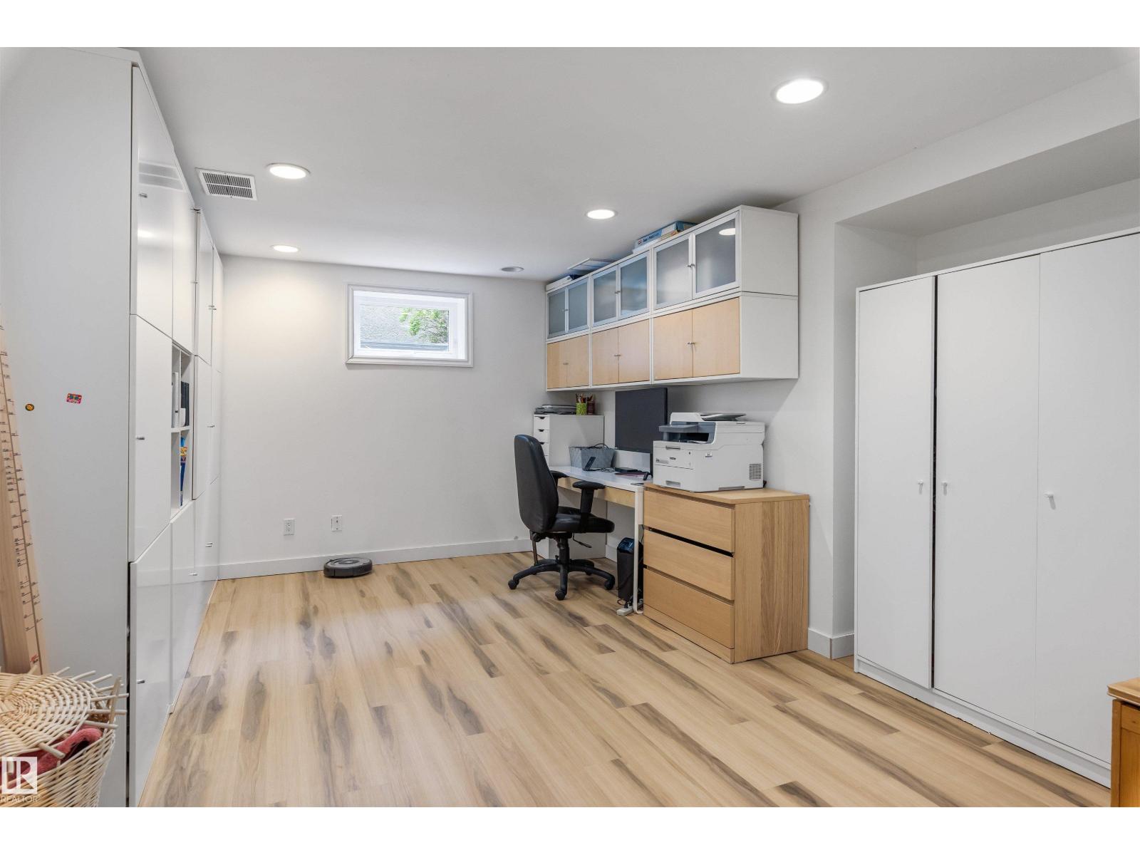 14007 104 AV NW - 20