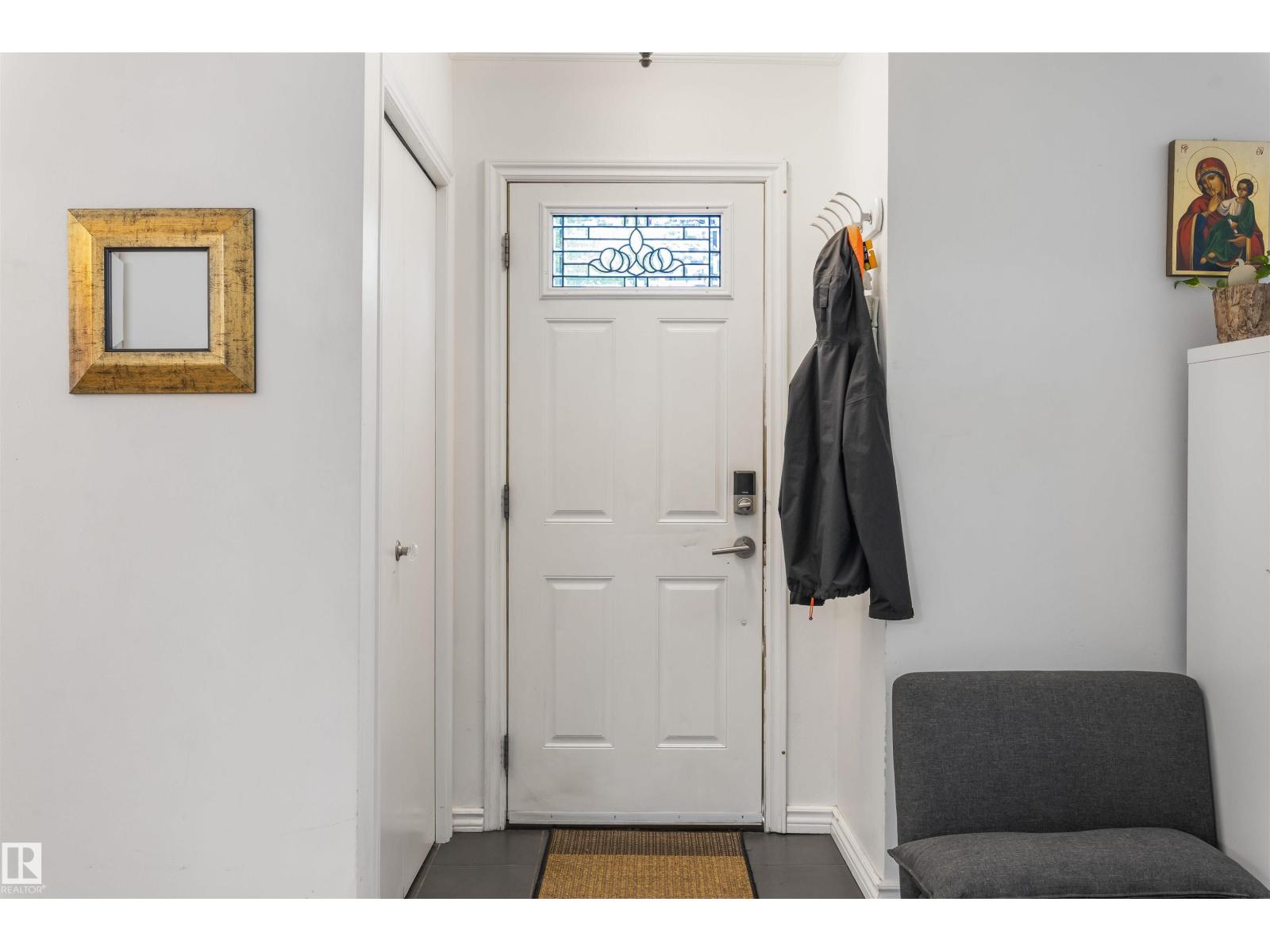 14007 104 AV NW - Image 2