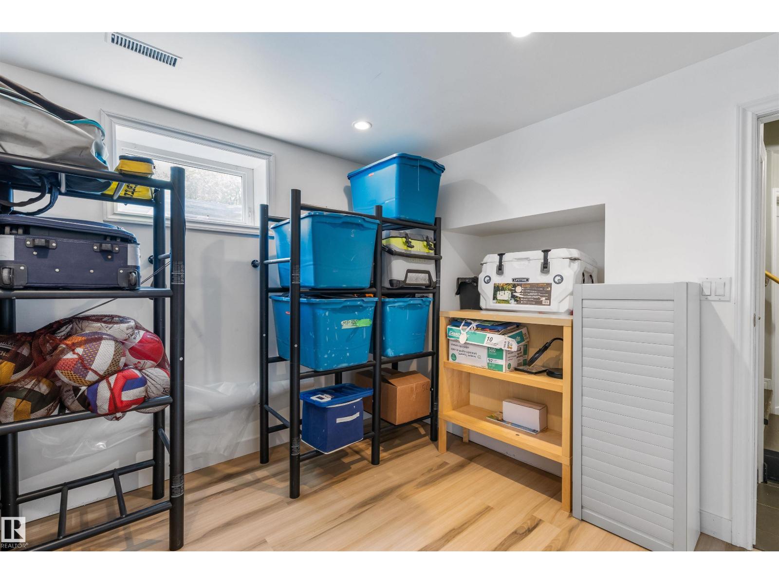 14007 104 AV NW - 24