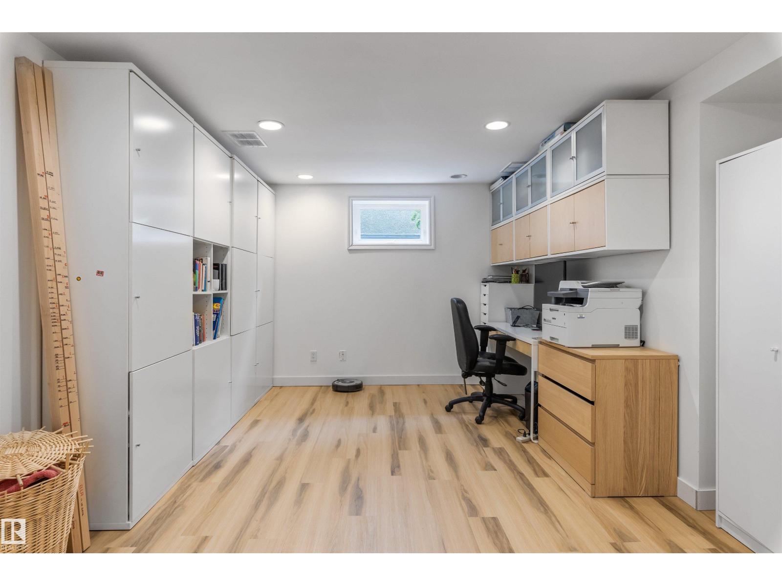 14007 104 AV NW - 19