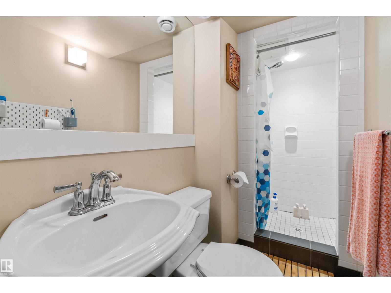 14007 104 AV NW - 25