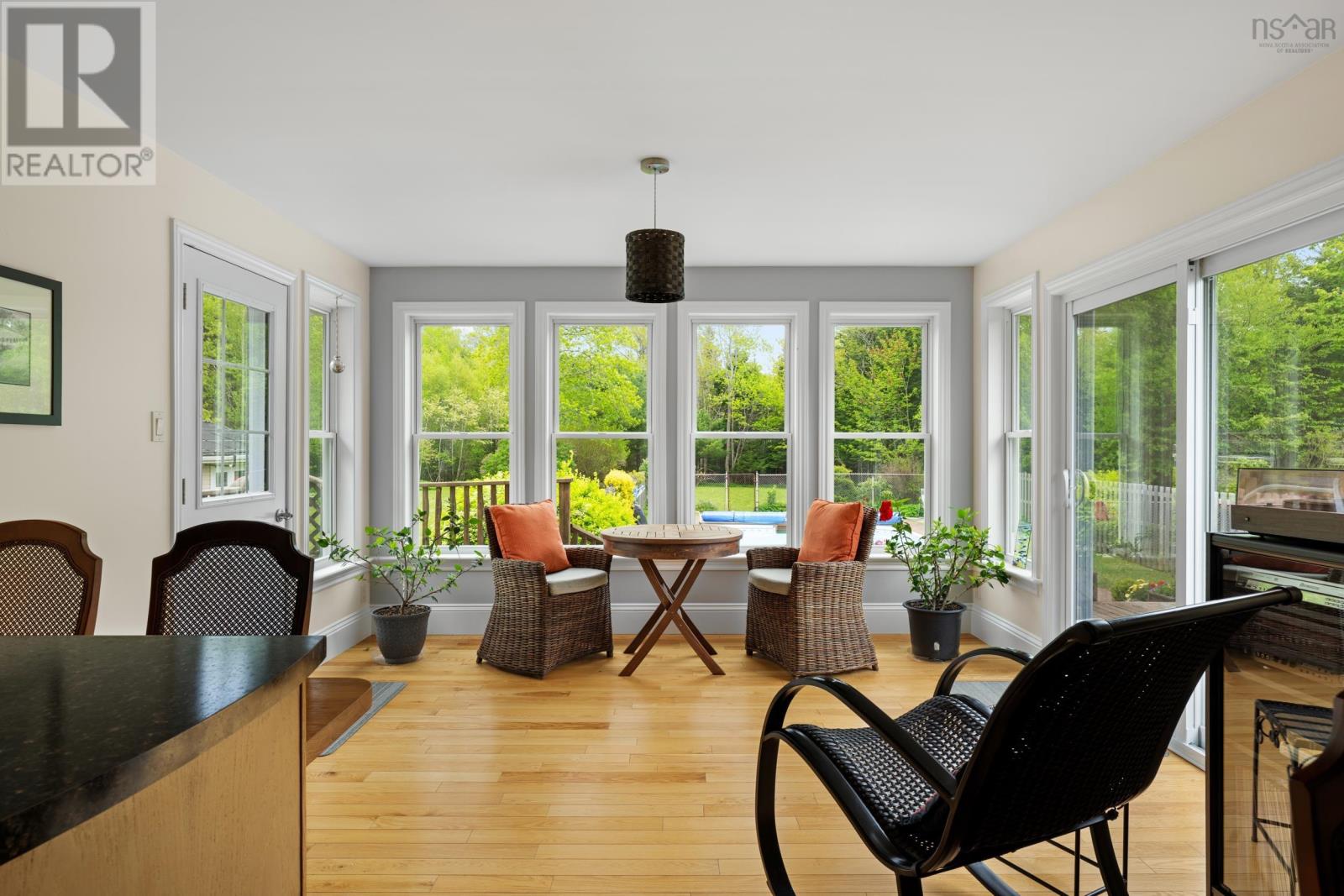 1090 Montague Road - 14