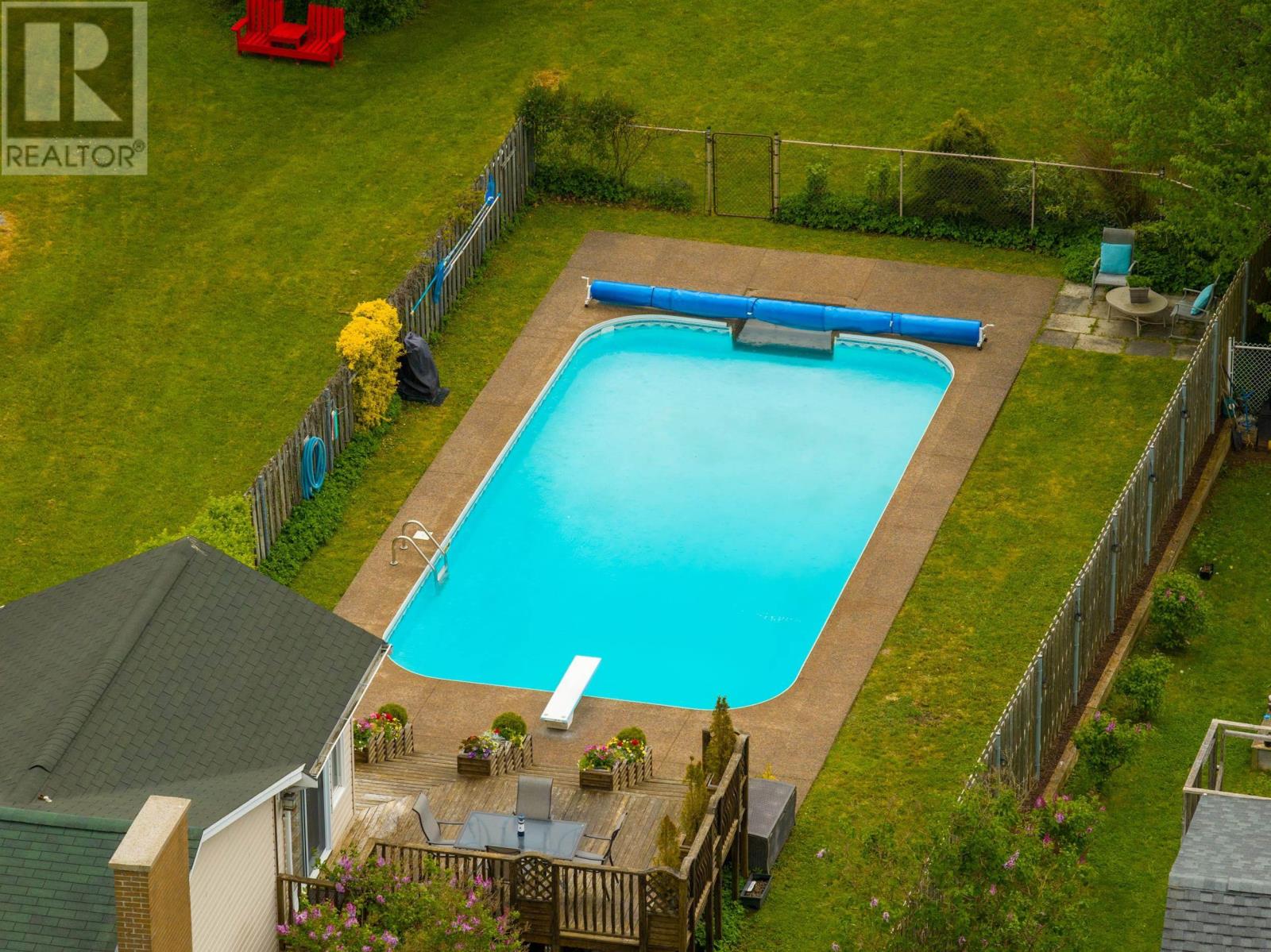 1090 Montague Road - 48