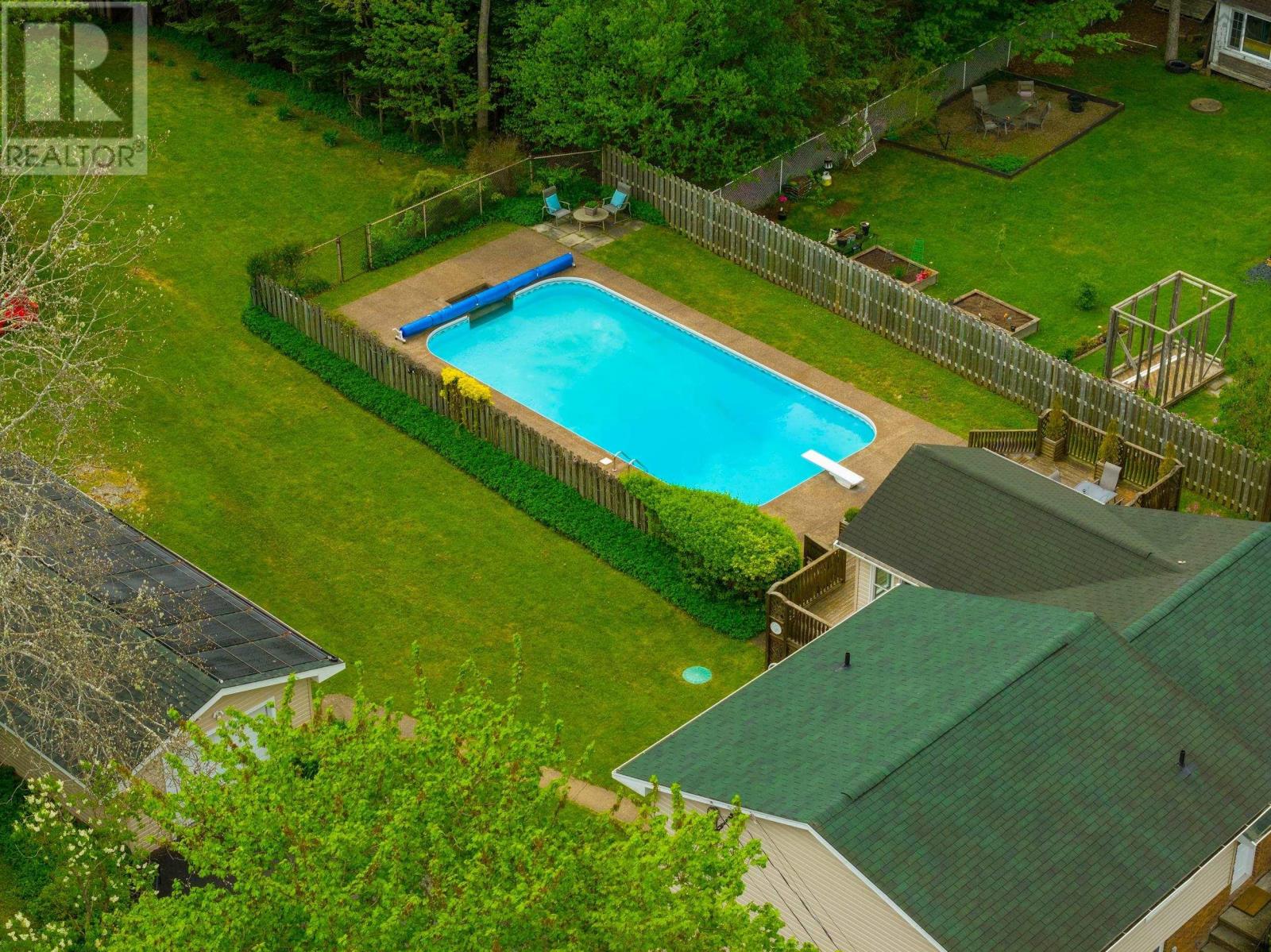 1090 Montague Road - 46