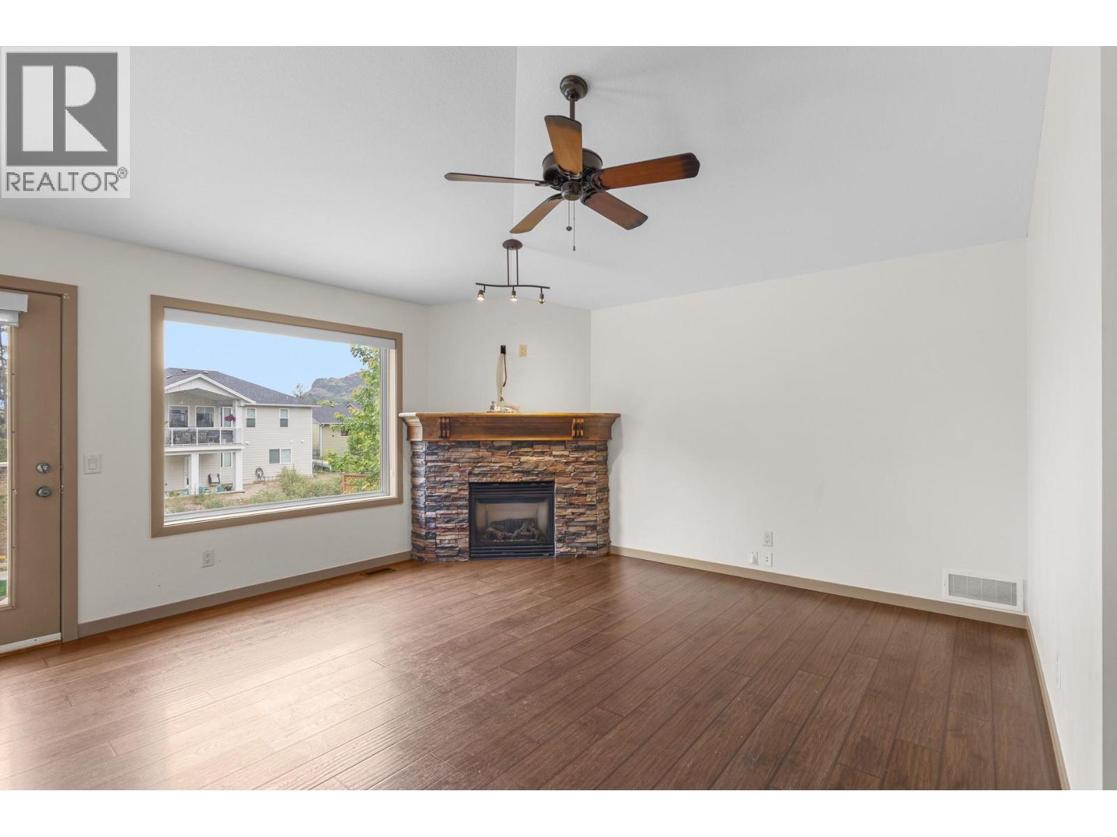 1939 Rosealee Lane - 11