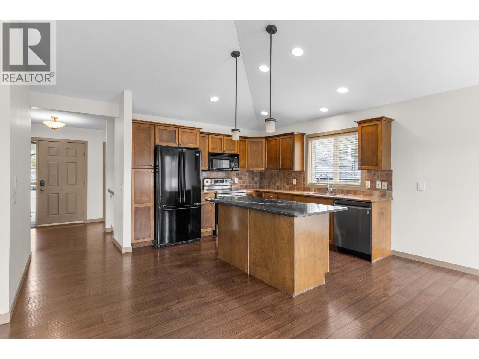 1939 Rosealee Lane - 3