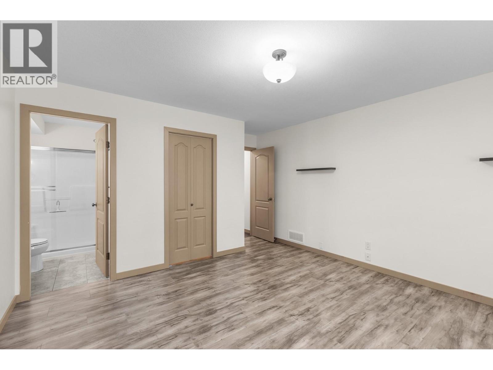  1939 Rosealee Lane, West Kelowna