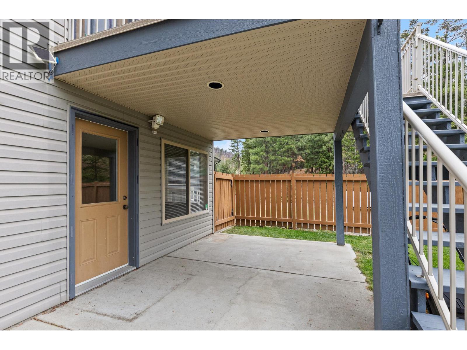  1939 Rosealee Lane, West Kelowna