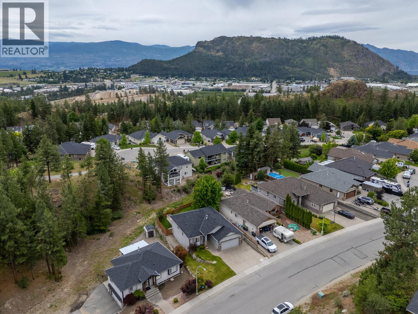  1939 Rosealee Lane, West Kelowna