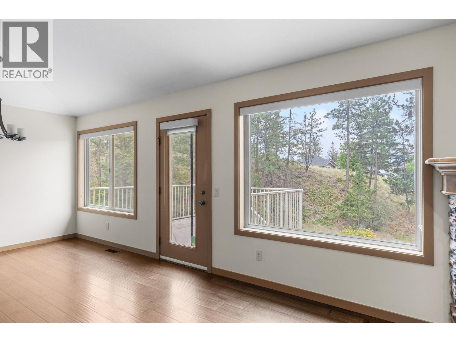  1939 Rosealee Lane, West Kelowna