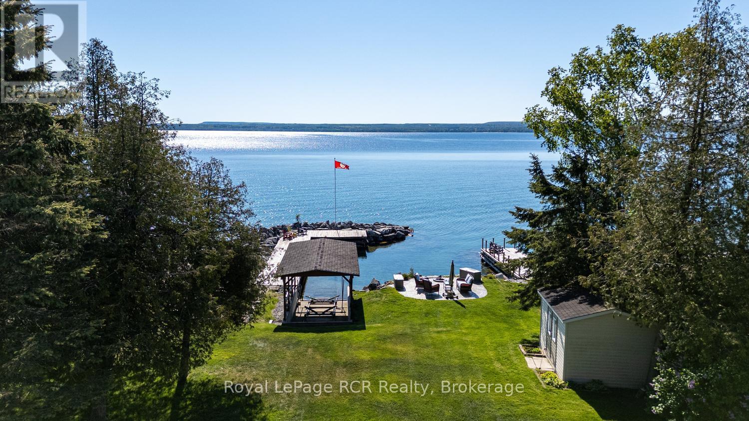 405 BALMY BEACH ROAD - 33