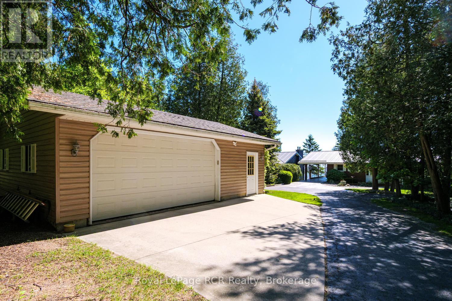 405 BALMY BEACH ROAD - 42