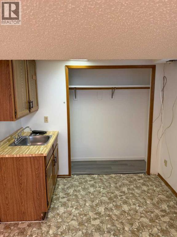46 2 Street NW - 15